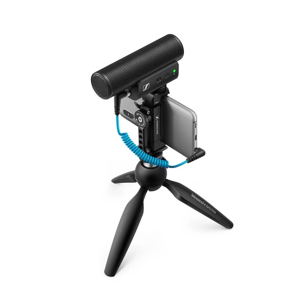 Sennheiser MKE 400 Compact On-Camera Shotgun Microphone | Super-Cardioid Directional Pickup | Integrated Wind Protection | 3-Step Sensitivity Switch | Ideal for Vlogging & Mobile Journalism
